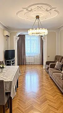 Kirayə verilir 2 otaqlı mənzil 60 m² — Bakı 2 otaq 60.00 m²