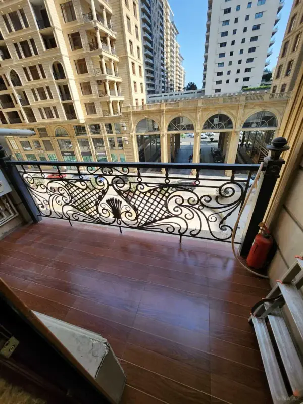 Kirayə verilir 2 otaqlı mənzil 110 m²