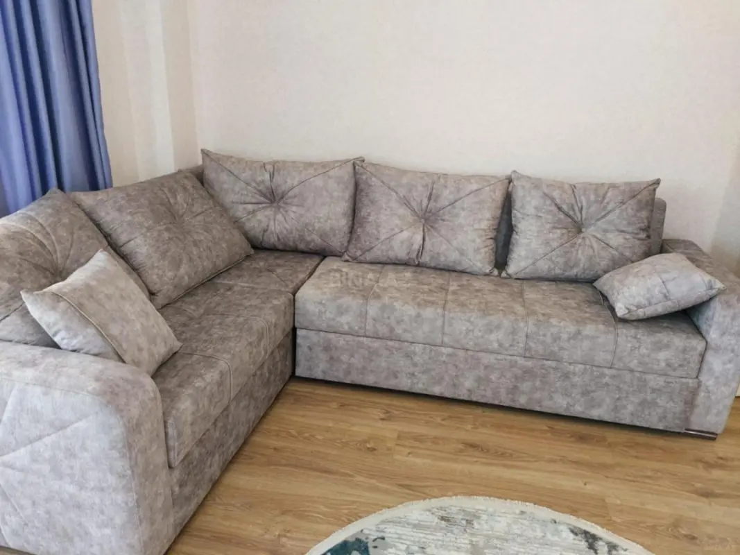 Kirayə verilir 3 otaqlı mənzil 107 m²