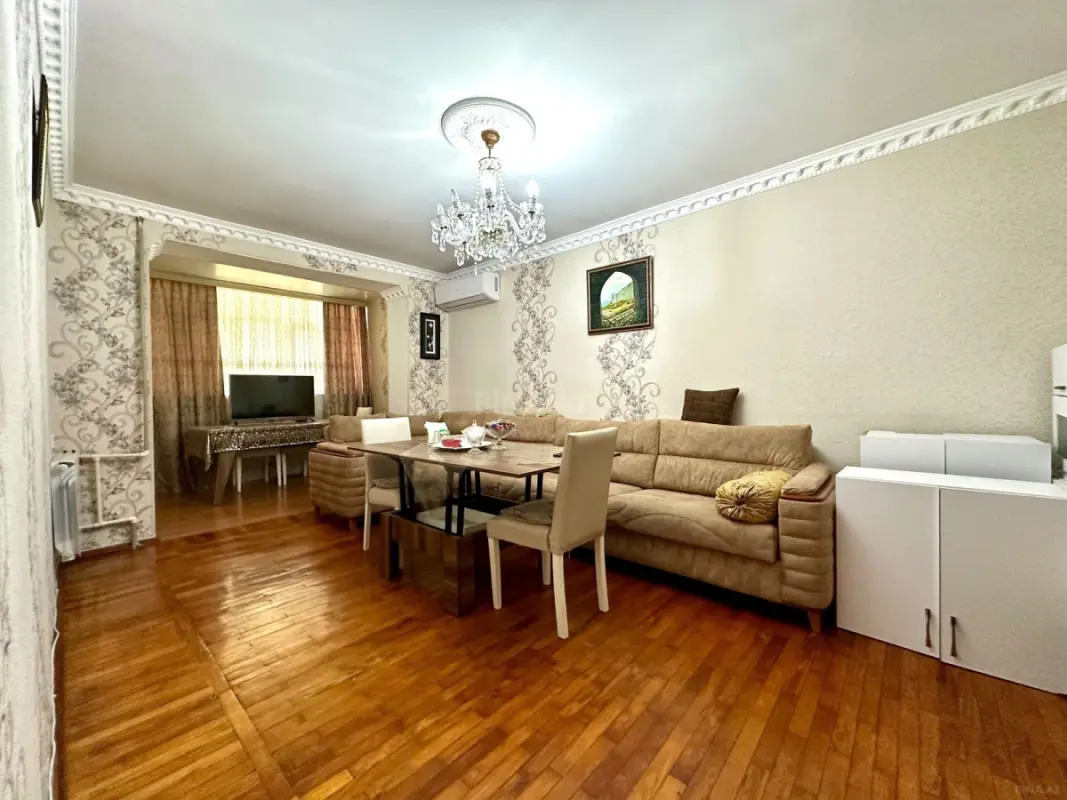 Satılır 4 otaqlı mənzil 91 m²