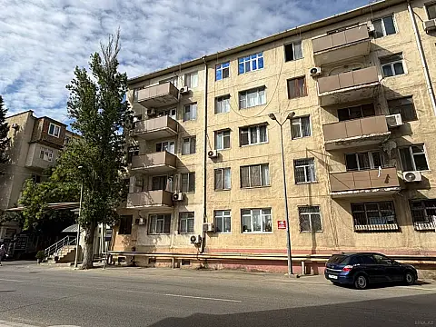 Satılır 3 otaqlı mənzil 65 m² — Bakı 3 otaq 65.00 m²