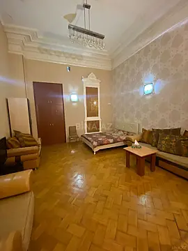 Kirayə verilir 1 otaqlı mənzil 60 m² — Bakı, Sahil qəs. 1 otaq 60.00 m²