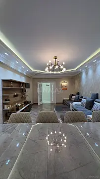 Satılır 3 otaqlı mənzil 128 m² — Bakı, Memar Əcəmi yanı 3 otaq 128.00 m²
