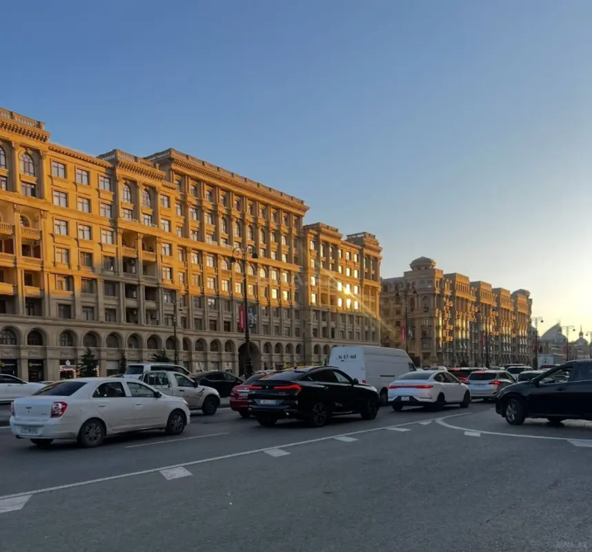 Satılır 3 otaqlı mənzil 100 m²