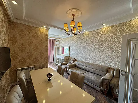 Satılır 3 otaqlı mənzil 105 m² — Bakı 3 otaq 105.00 m²