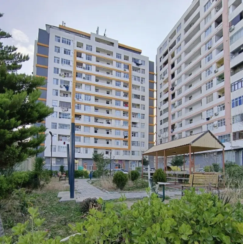 Satılır 2 otaqlı mənzil 58 m²