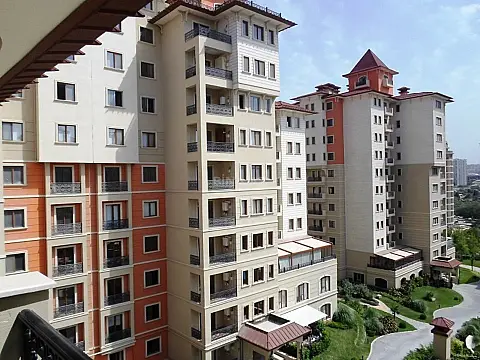 Kirayə verilir 5 otaqlı mənzil 300 m² — Bakı, Nəsimi 5 otaq 300.00 m²
