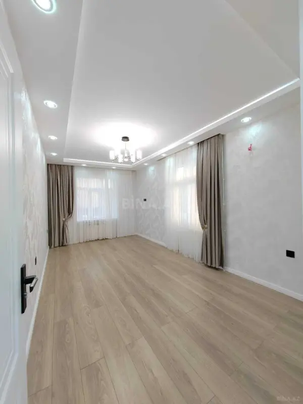 Satılır 2 otaqlı mənzil 65 m²