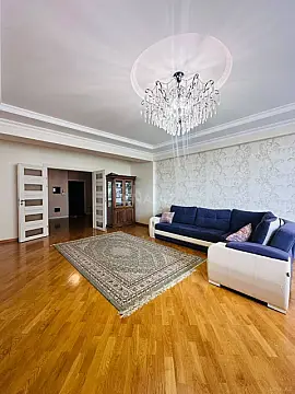 Satılır 3 otaqlı mənzil 151 m² — Bakı, Badamdar 3 otaq 151.00 m²