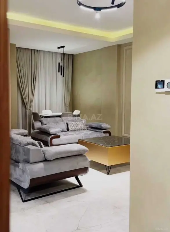 Kirayə verilir 4 otaqlı mənzil 120 m²