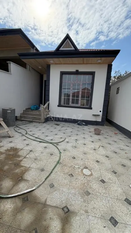 Satılır 2 otaqlı həyət evi 70 m²