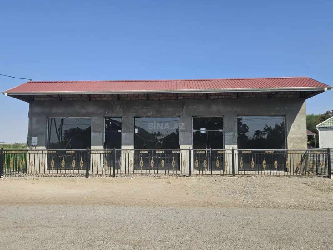 Kirayə verilir obyekt 225 m²