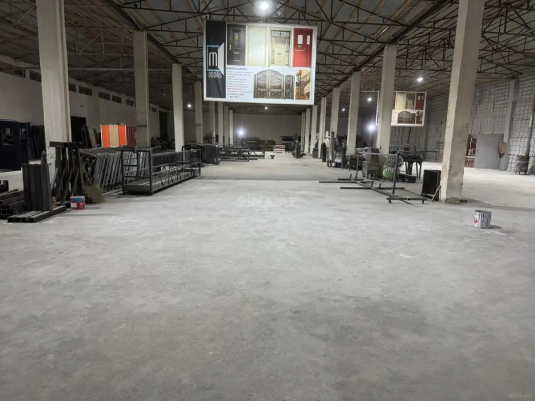 Kirayə verilir obyekt 2700 m²