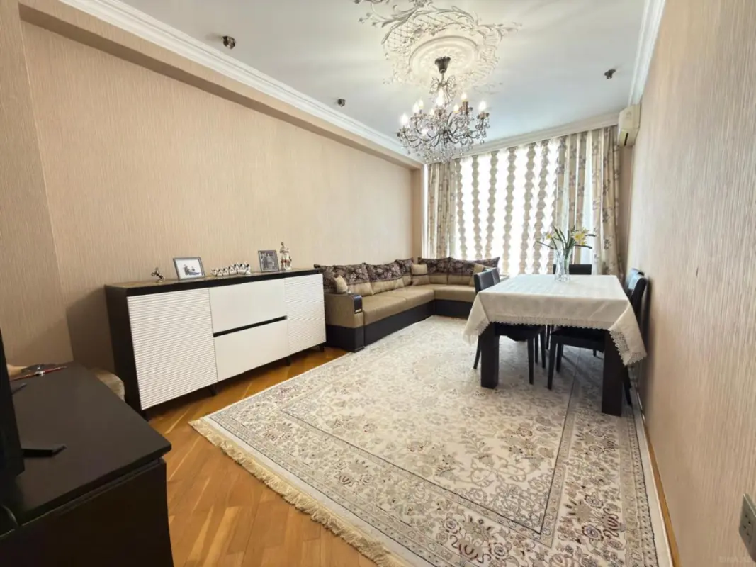Satılır 3 otaqlı mənzil 95 m²