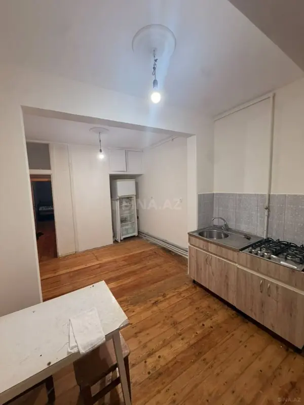 Kirayə verilir 2 otaqlı mənzil 60 m²