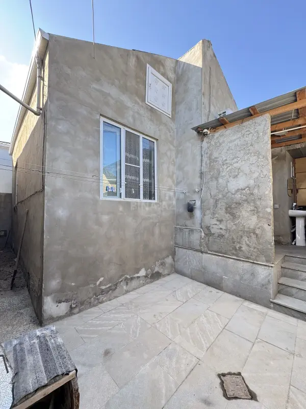 Satılır 2 otaqlı həyət evi 55 m²