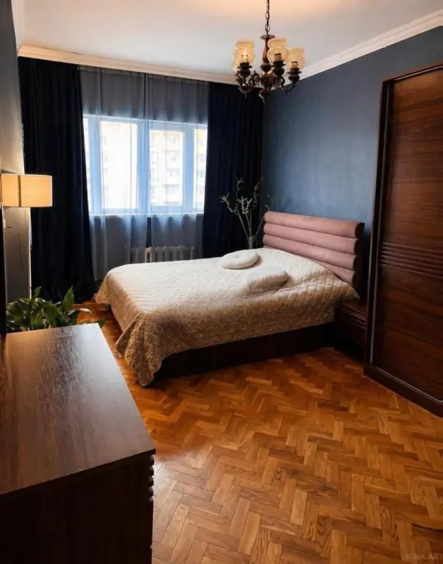 Satılır 4 otaqlı mənzil 105 m²