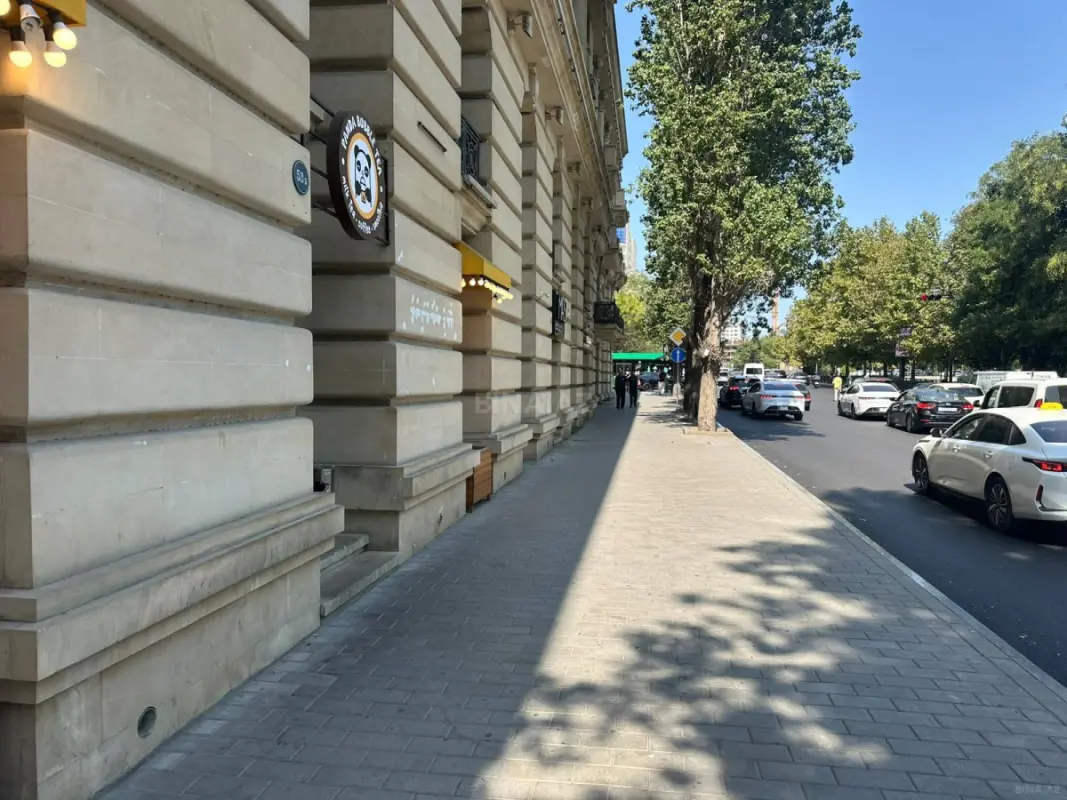 Kirayə verilir obyekt 100 m²