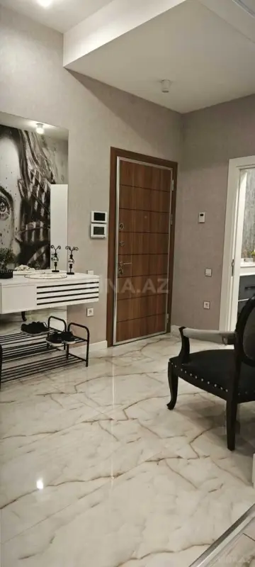 Kirayə verilir 2 otaqlı mənzil 116 m²