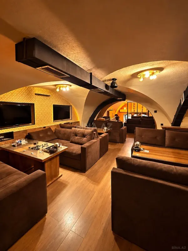 Satılır obyekt 160 m²