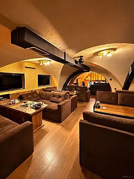 Satılır obyekt 160 m² — Bakı 160.00 m²