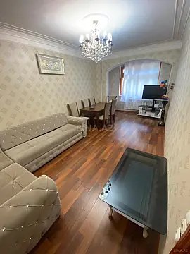 Kirayə verilir 4 otaqlı mənzil 120 m² — Bakı, Memar Əcəmi yanı 4 otaq 120.00 m²