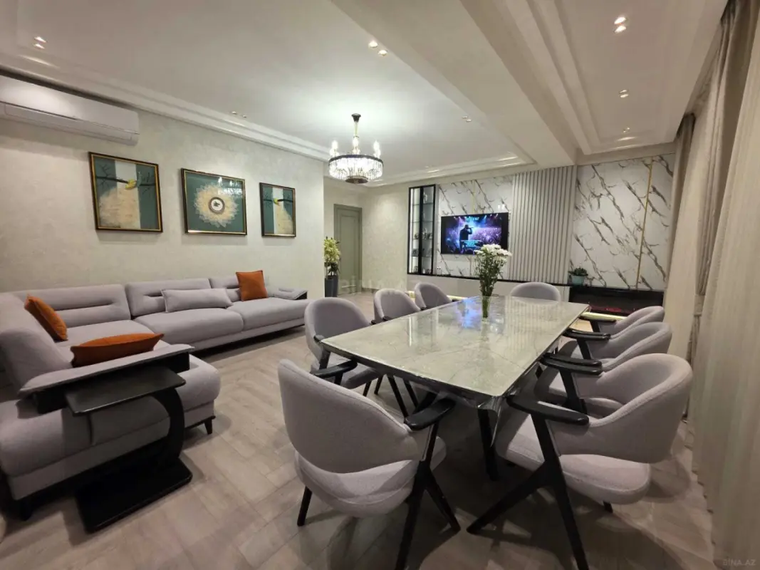 Satılır 3 otaqlı mənzil 142 m²