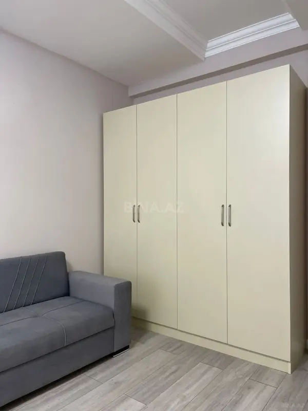 Kirayə verilir 4 otaqlı mənzil 152 m²