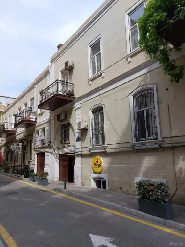 Satılır 1 otaqlı mənzil 50 m²