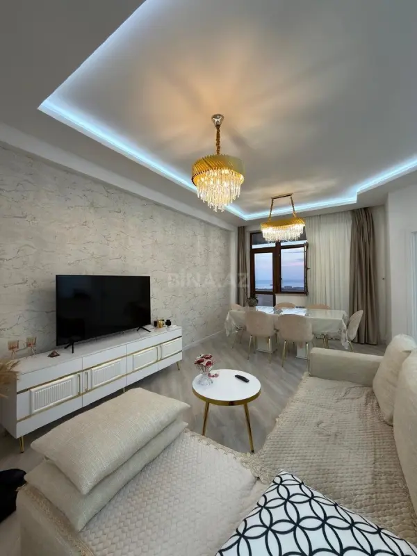 Satılır 2 otaqlı mənzil 67 m²