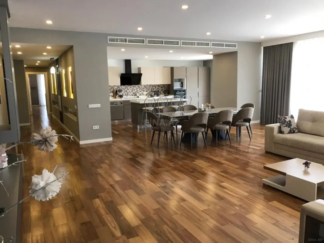 Kirayə verilir 4 otaqlı mənzil 380 m²