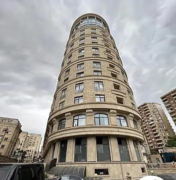 Kirayə verilir 3 otaqlı mənzil 165 m² — Bakı, Nizami 3 otaq 165.00 m²