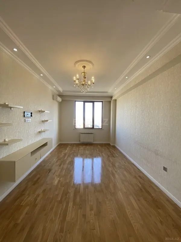 Satılır 2 otaqlı mənzil 80 m²