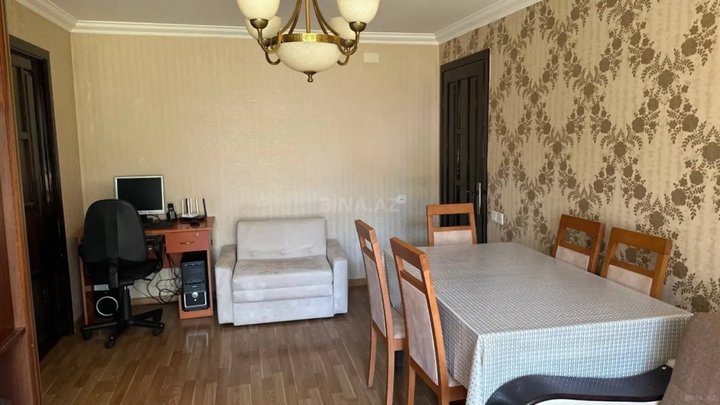 Kirayə verilir 2 otaqlı mənzil 45 m²