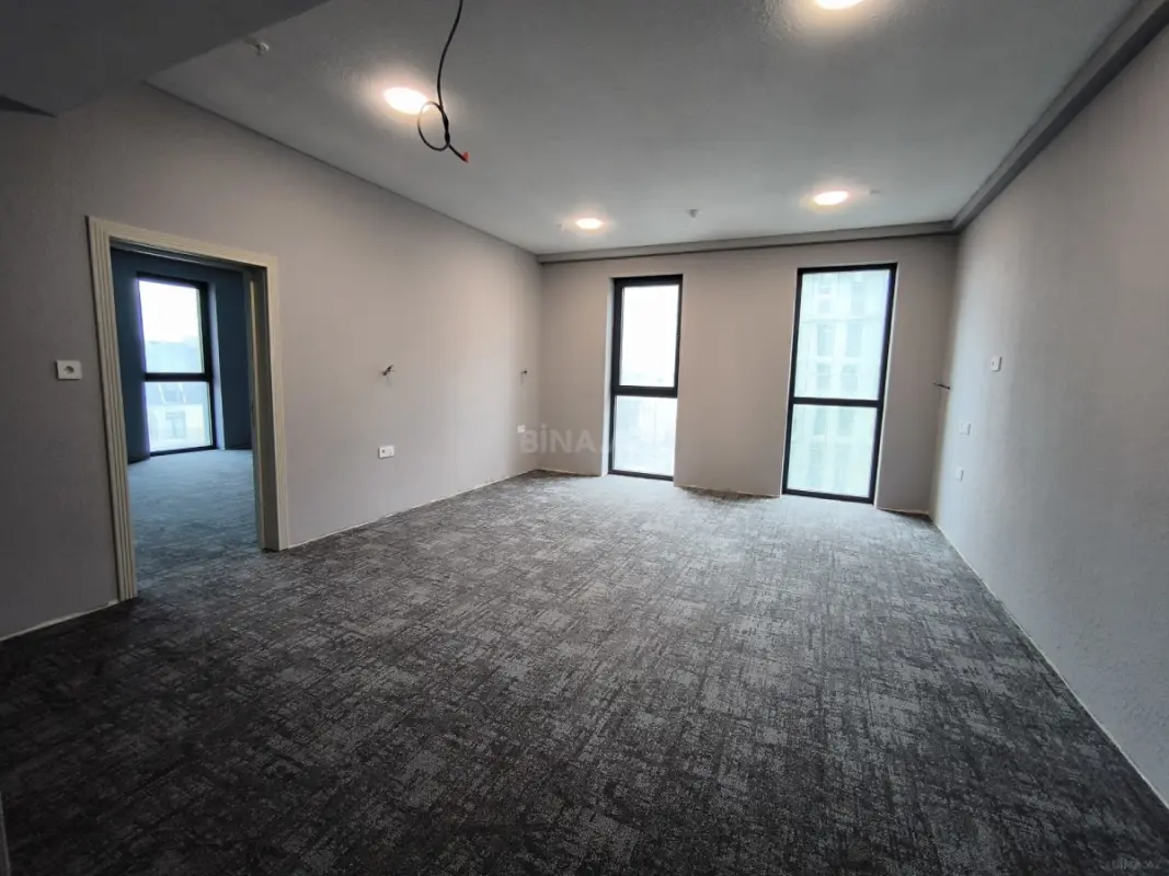Kirayə verilir 1 otaqlı ofis 43 m²