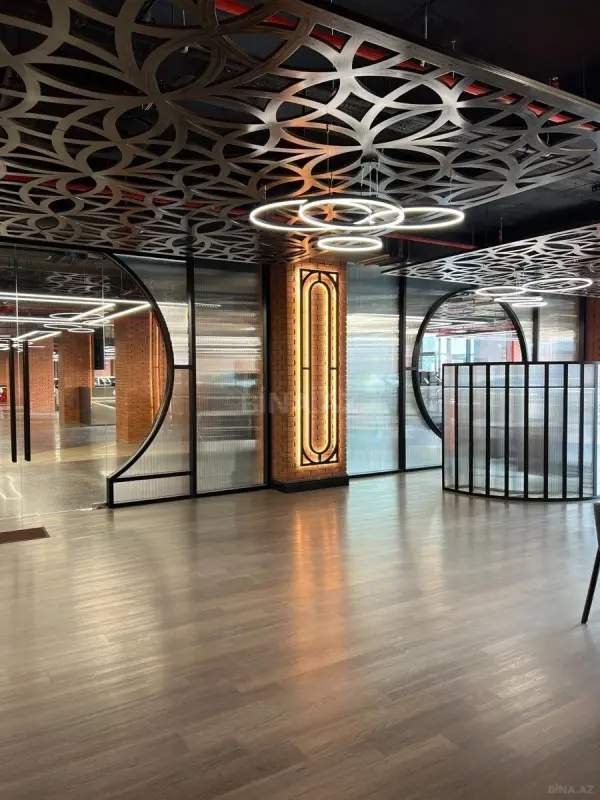 Kirayə verilir obyekt 645 m²