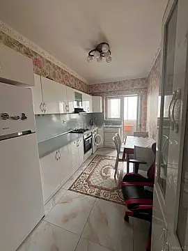 Kirayə verilir 3 otaqlı mənzil 110 m² — Bakı 3 otaq 110.00 m²