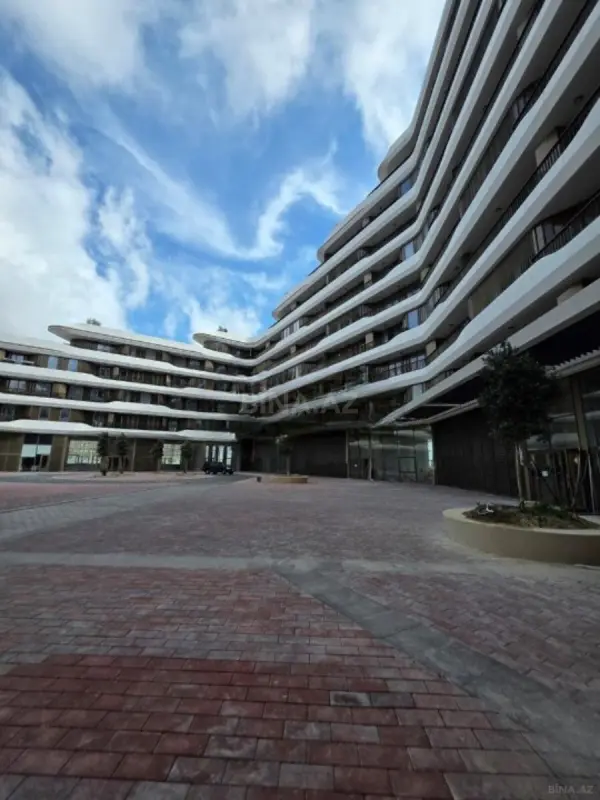 Satılır 4 otaqlı mənzil 177.5 m²