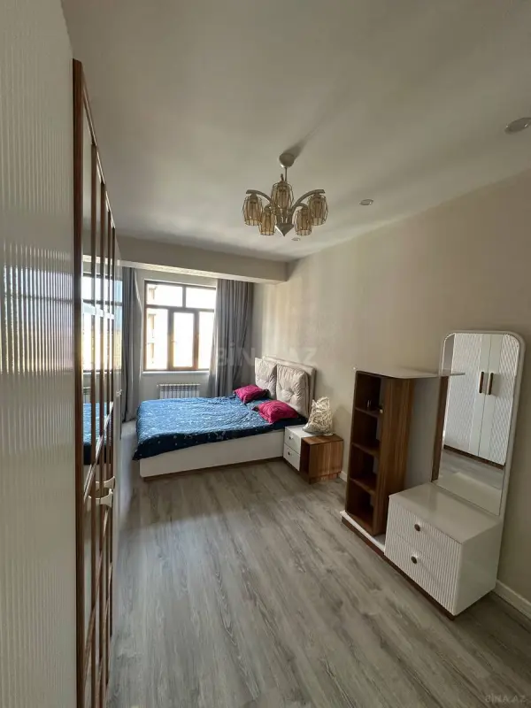 Kirayə verilir 3 otaqlı mənzil 110 m²