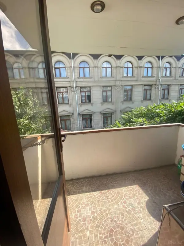 Satılır 2 otaqlı mənzil 45 m²