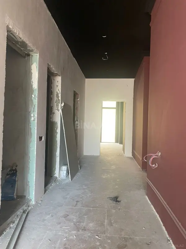 Satılır obyekt 200 m²