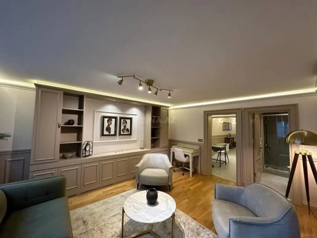 Kirayə verilir 2 otaqlı mənzil 75 m²