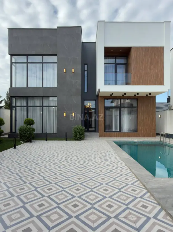 Satılır 5 otaqlı həyət evi 220 m²