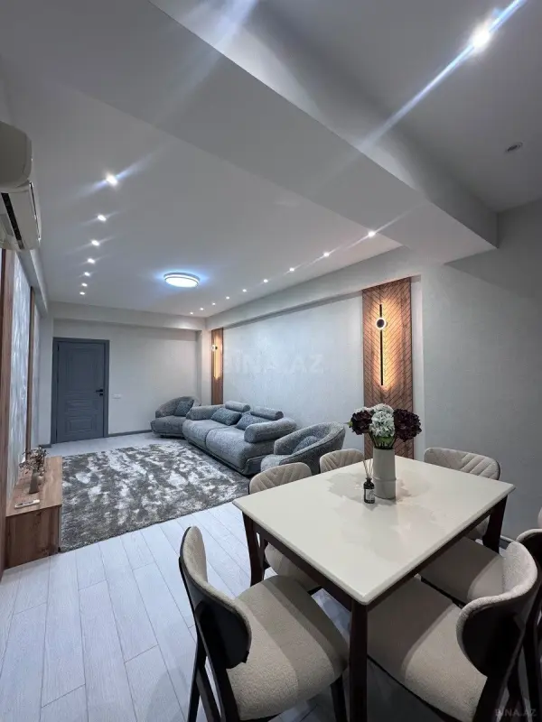 Satılır 2 otaqlı mənzil 68 m²