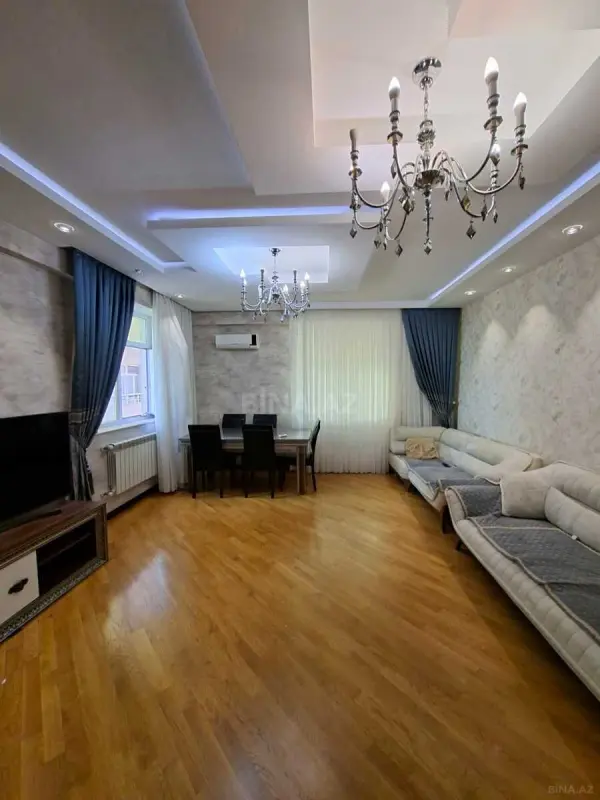 Kirayə verilir 3 otaqlı mənzil 108 m²