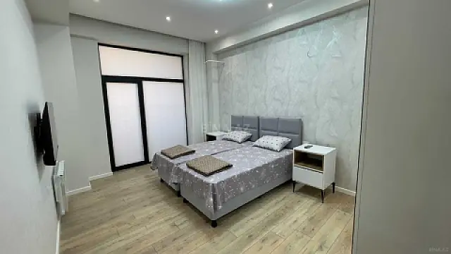 Kirayə verilir 2 otaqlı mənzil 83 m² — Bakı 2 otaq 83.00 m²