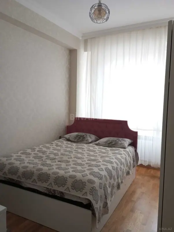 Kirayə verilir 2 otaqlı mənzil 62 m²