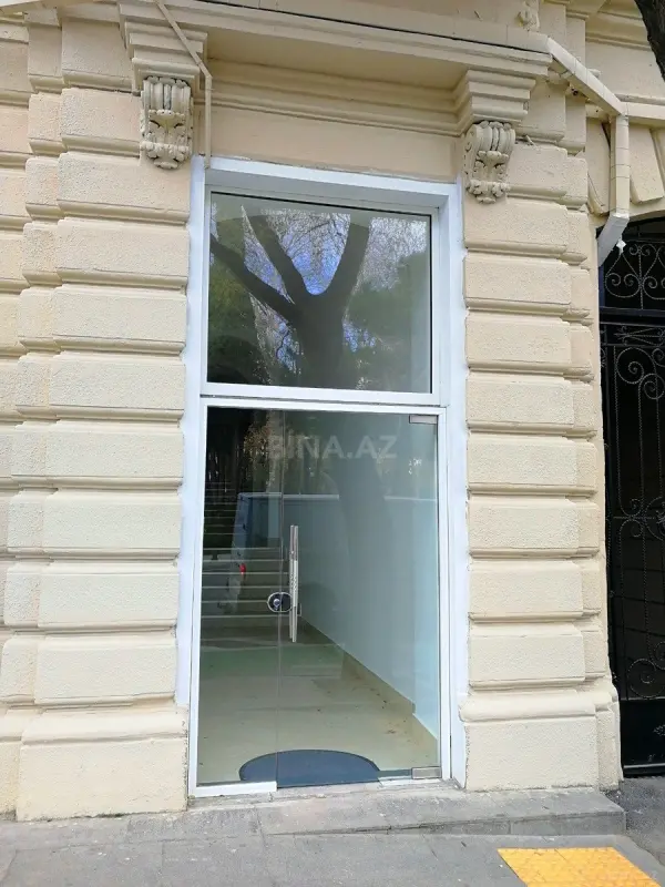 Kirayə verilir obyekt 110 m²