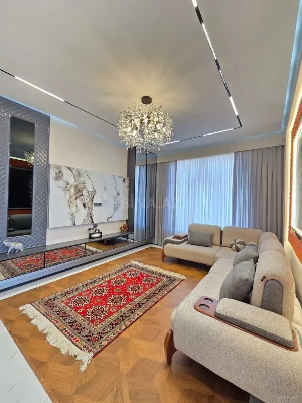 Satılır 2 otaqlı mənzil 84 m²