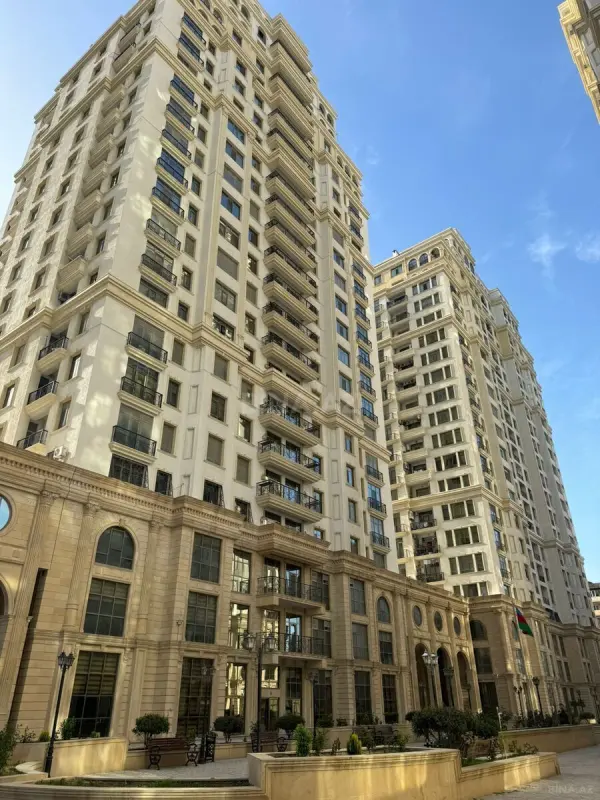 Kirayə verilir 3 otaqlı mənzil 101 m²